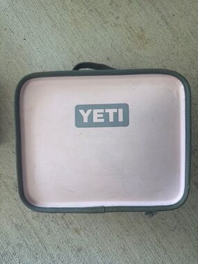 Yeti Pink day trip Lunchbox with Gray Trim